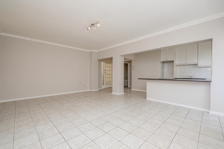 2 Bedroom Property for Sale in Sea Point Western Cape